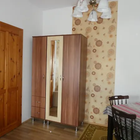 Kaszas Haz * Хайдусобосло