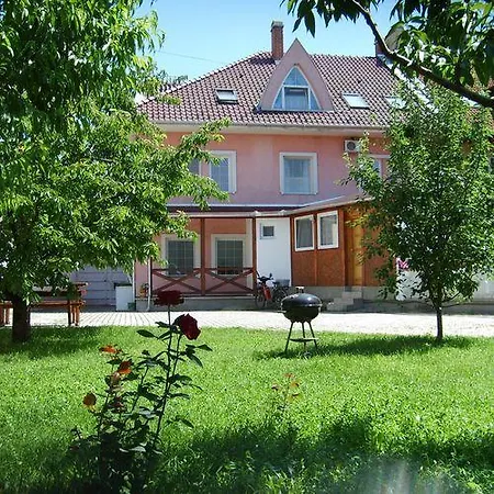 Kaszas Haz Apartment *
